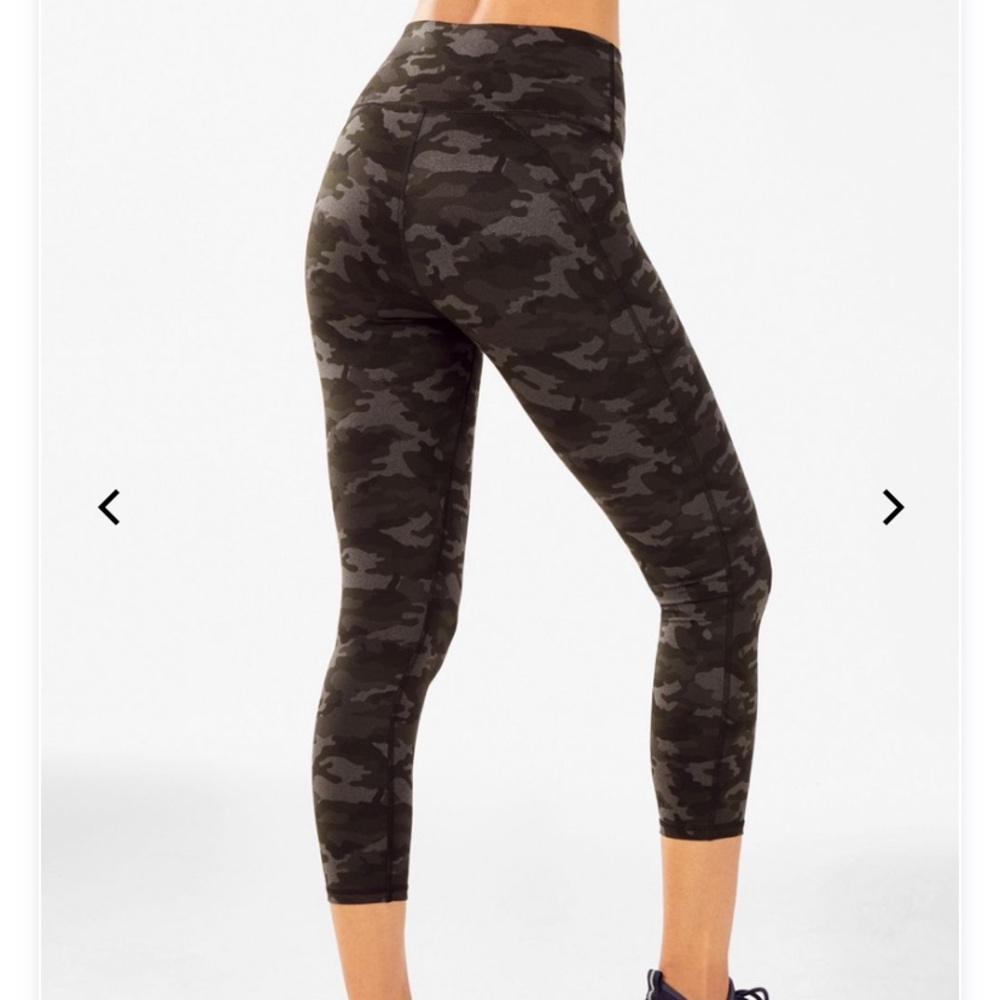 NWOT Fabletics Leggings